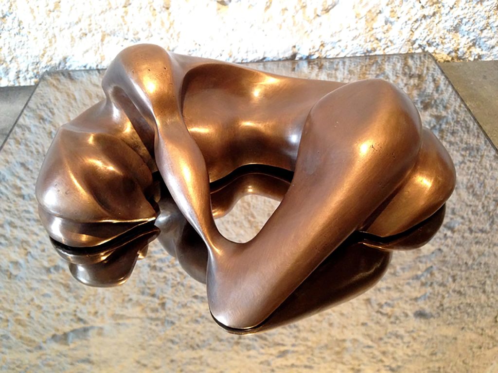 IZA_Isabelle_Ardevol-Elle-Bronze-4